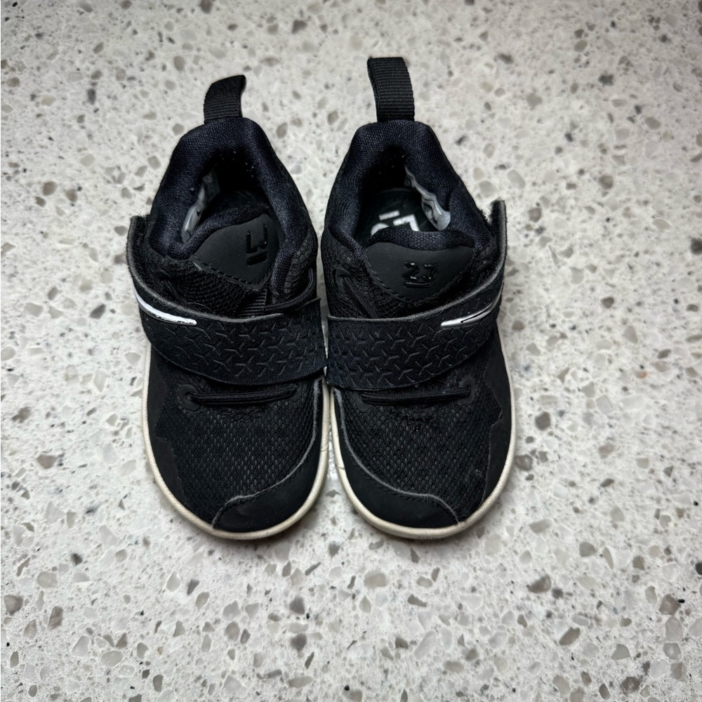 Nike LeBron James Black Toddler Sneakers